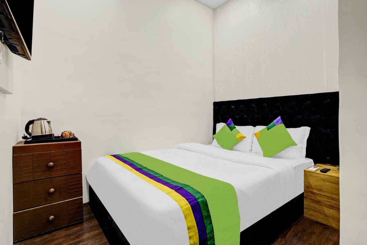 Treebo Trend Freedom Star, Vile Parle Hotel Bombaim Exterior foto