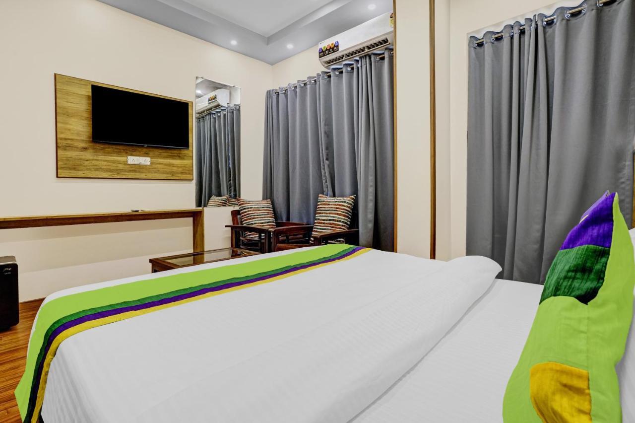 Treebo Trend Freedom Star, Vile Parle Hotel Bombaim Exterior foto