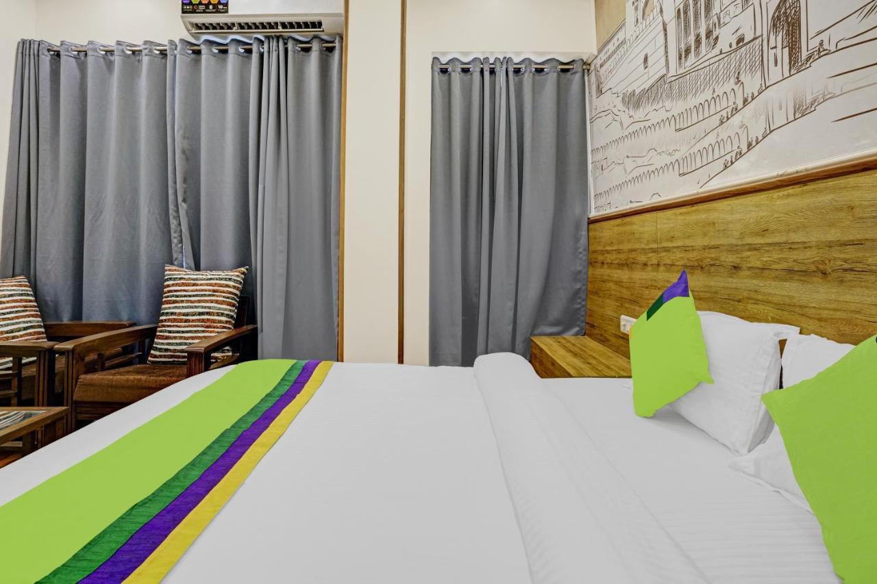 Treebo Trend Freedom Star, Vile Parle Hotel Bombaim Exterior foto